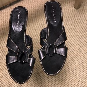 EUC Nine West 🌷Black leather Size 7.5 sandals
